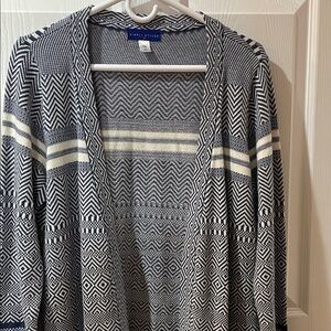 Simply Styled Women’s Cardigan Medium 
PTP 21